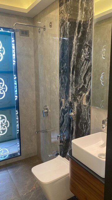 Furnished Amenities in 2 BHK Apartment at EV 10 Marina Bay, Vashi Sector 10a – for Sale