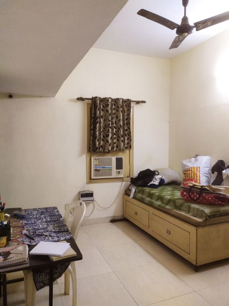 Living Room, kalkaji 3 Bedroom 1500 Sq.Ft. Builder Floor In Kalkaji Delhi 9855228