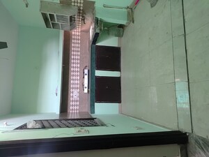 Kitchen in 1.5 BHK Builder Floor at RWA Apartments Sector 40, Sector 40 – for Rent