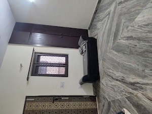 Furnished Amenities in 1.5 BHK Builder Floor at RWA Apartments Sector 40, Sector 40 – for Rent