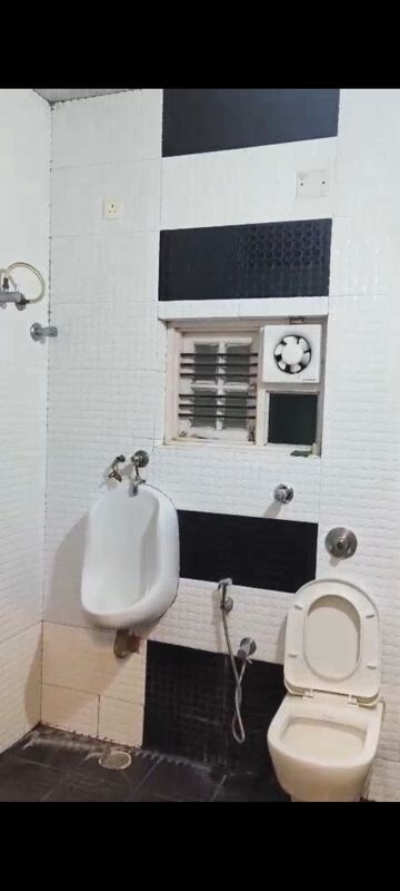 Bathroom in 4 BHK Penthouse at Sai Shree Enclave, New Thippasandra – for Rent