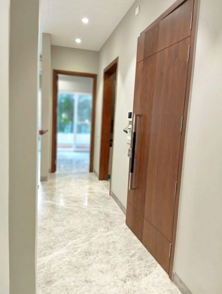 undefined, kalkaji 3 Bedroom 2000 Sq.Ft. Builder Floor In Kalkaji Delhi 9921395