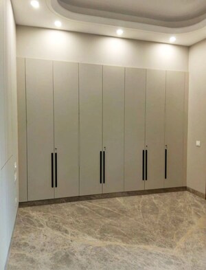 Master Bedroom in 3 BHK Builder Floor at Kalkaji – for Rent