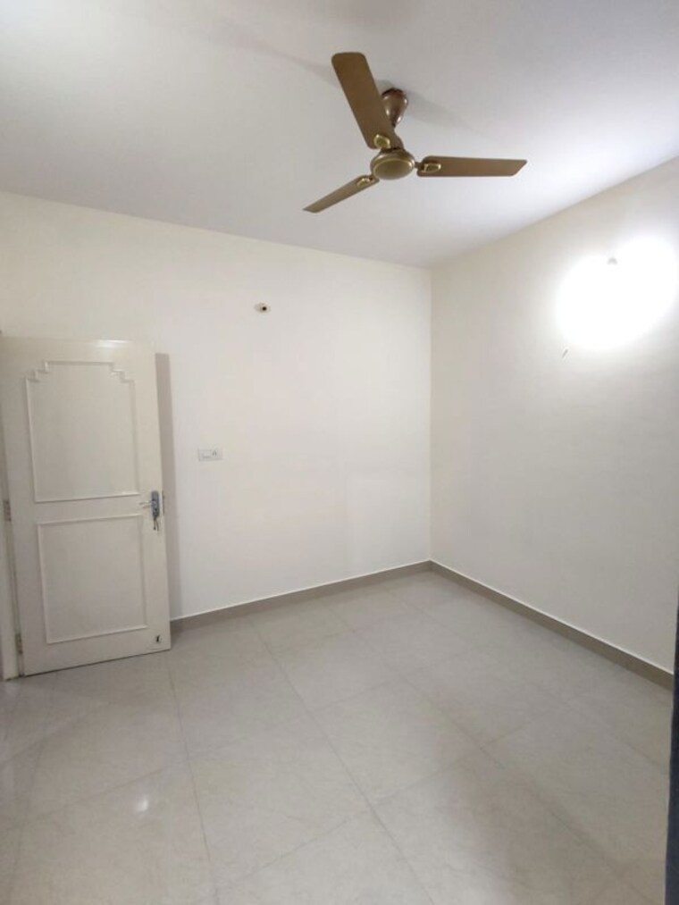 Room, new thippasandra 1 Bedroom 650 Sq.Ft. Builder Floor In New Thippasandra Bangalore 9921402