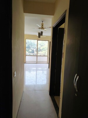 Building Lobby in 2 BHK Builder Floor at Unitech Woodstock Floors, Sector 50 – for Sale