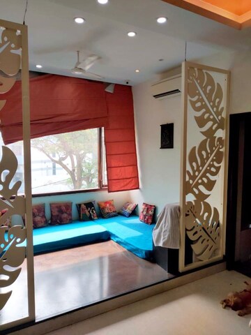 Living Room in 2.5 BHK Apartment at Kalkaji – for Rent