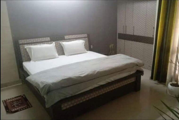 Bedroom, gulmohar-apartments-hazratganj 3 Bedroom 1620 Sq.Ft. Apartment In Hazratganj Lucknow 9921408
