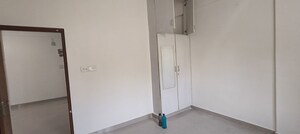 Furnished Amenities in 2 BHK Builder Floor at New Thippasandra – for Rent