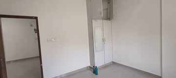 Furnished Amenities in 2 BHK Builder Floor at New Thippasandra – for Rent