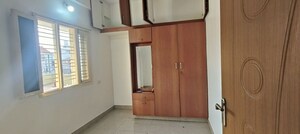 Furnished Amenities in 2 BHK Builder Floor at New Thippasandra – for Rent