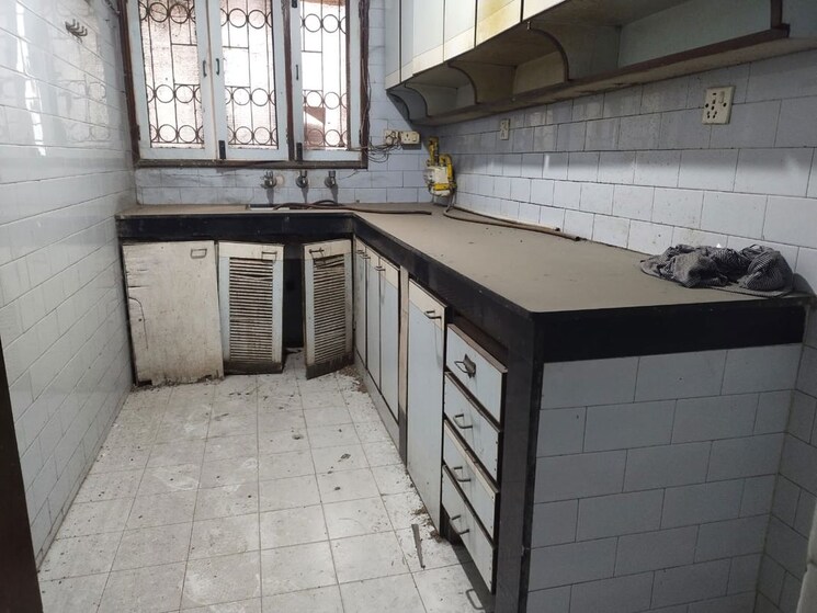 Kitchen, sarita vihar 3 Bedroom 1100 Sq.Ft. Apartment In Sarita Vihar Delhi 9921413