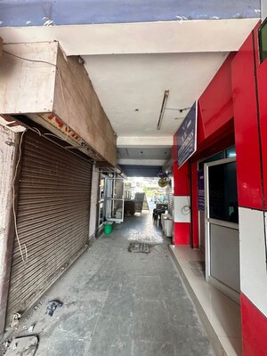  Shop – Exterior View View at Dilshad Garden - for Rent