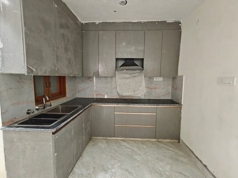 Kitchen, rajpur khurd extension 3 Bedroom 120 Sq.Yd. Builder Floor In Rajpur Khurd Extension Delhi 9921432