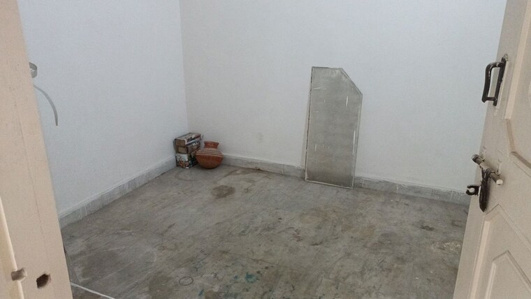 Room, vaishali sector 5 3 Bedroom 1840 Sq.Ft. Builder Floor In Vaishali Sector 5 Ghaziabad 9921433