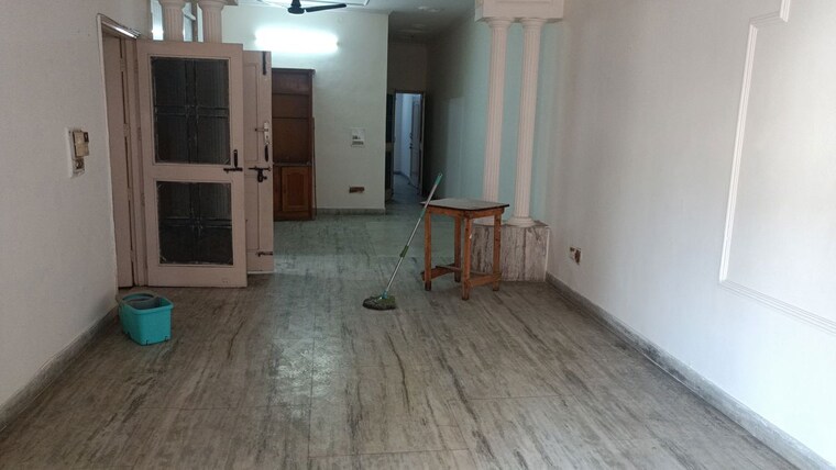 Living Room, vaishali sector 5 3 Bedroom 1800 Sq.Ft. Builder Floor In Vaishali Sector 5 Ghaziabad 9921442