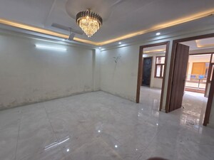 Room in 3 BHK Builder Floor at Rajpur Khurd Extension – for Sale