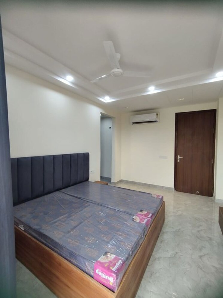 Bedroom, sector 57 1 Bedroom 700 Sq.Ft. Builder Floor In Sector 57 Gurgaon 9921448