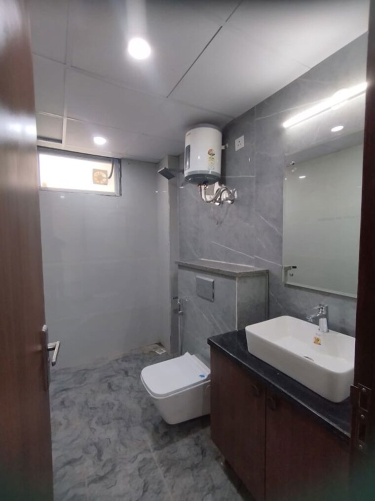 Bathroom, sector 57 1 Bedroom 730 Sq.Ft. Builder Floor In Sector 57 Gurgaon 9921457