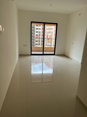 Room in 2 BHK Apartment at Shapoorji Pallonji Joyville Hadapsar Annexe, Hadapsar – for Sale