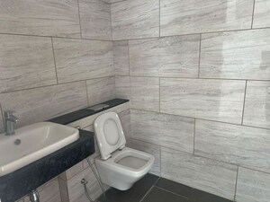 Bathroom in 4 BHK Apartment at Rustomjee Crown, Prabhadevi – for Sale