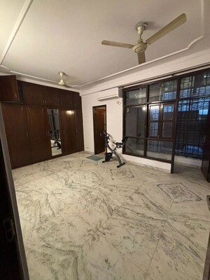 1 RK Builder Floor For Rent in Chattarpur