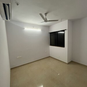 Room in 2 BHK Apartment at Lodha Palava Downtown Dombivli East, Taloja Bypass Road – for Rent