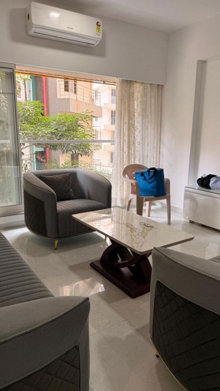 Living Room, sweet-home 2 Bedroom 1000 Sq.Ft. Apartment In Juhu Mumbai 9921513