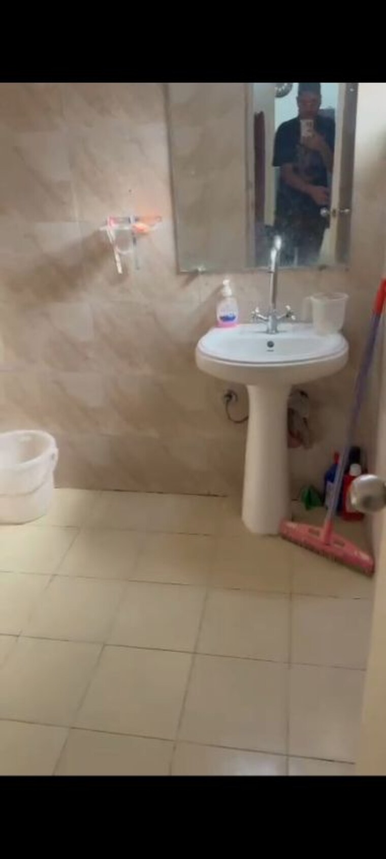 Bathroom, gaur-atulyam 2 Bedroom 613 Sq.Ft. Apartment In Omicron I Greater Noida Greater Noida 9921523