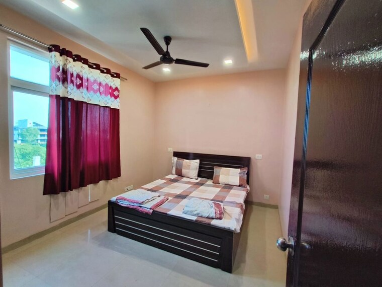 Bedroom, rohtas-plumeria 3 Bedroom 1620 Sq.Ft. Apartment In Gomti Nagar Lucknow 9921529