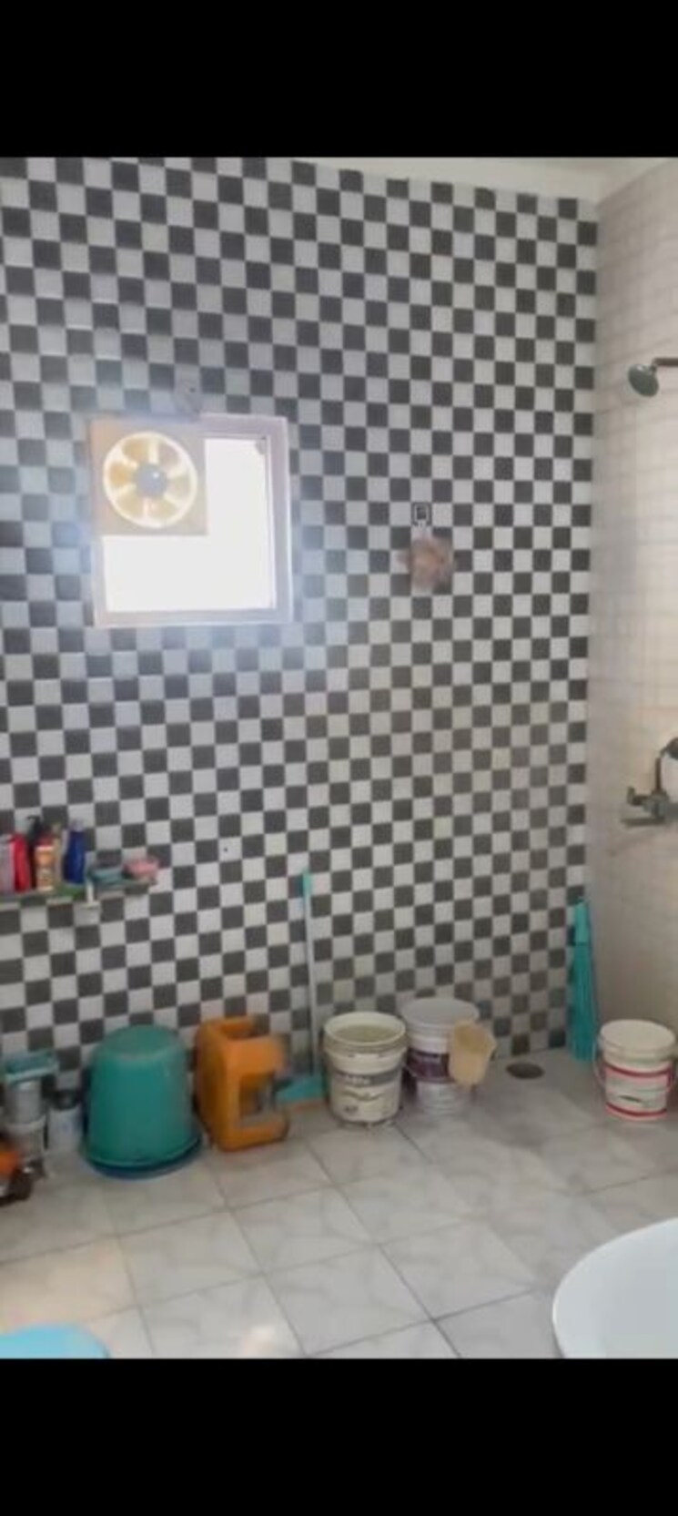 Bathroom, sector 21c 2 Bedroom 108 Sq.Yd. Independent House In Sector 21c Faridabad 9921531