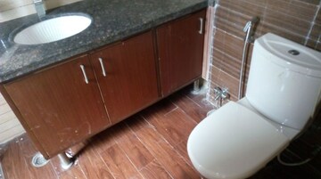 Furnished Amenities in 4 BHK Builder Floor at Safdarjung Development Area – for Rent