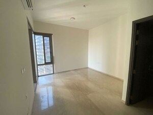 Room in 3 BHK Apartment at Piramal Mahalaxmi, Mahalaxmi – for Sale