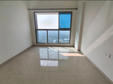 Master Bedroom in 3 BHK Apartment at Rajesh Raj Infinia, Malad West – for Rent