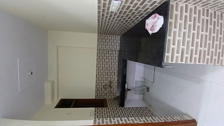Kitchen, jogabai extension 2 Bedroom 585 Sq.Ft. Apartment In Jogabai Extension Delhi 9921552