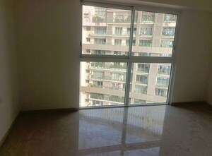 Room in 4 BHK Apartment at Lokhandwala Minerva Mahalaxmi, Mahalaxmi – for Sale