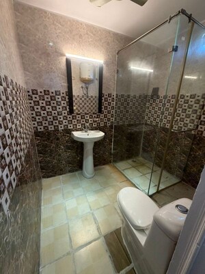 Bathroom in 1 BHK Builder Floor at Shivalik Colony – for Rent