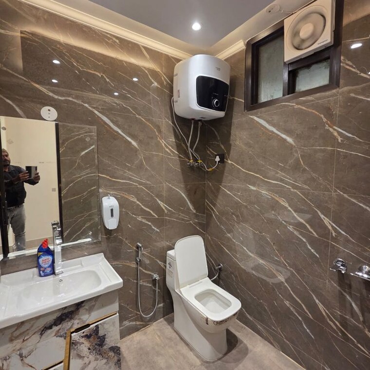 Team Area, malviya nagar 3 Bedroom 1200 Sq.Ft. Builder Floor In Malviya Nagar Delhi 9921581