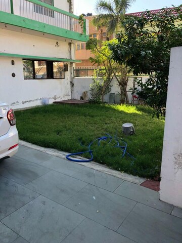 2 BHK Independent House – Garden View at Gomti Nagar - for Rent