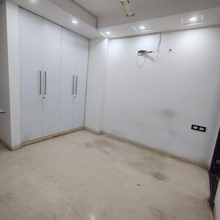 Room, malviya nagar 2.5 Bedroom 900 Sq.Ft. Builder Floor In Malviya Nagar Delhi 9921591