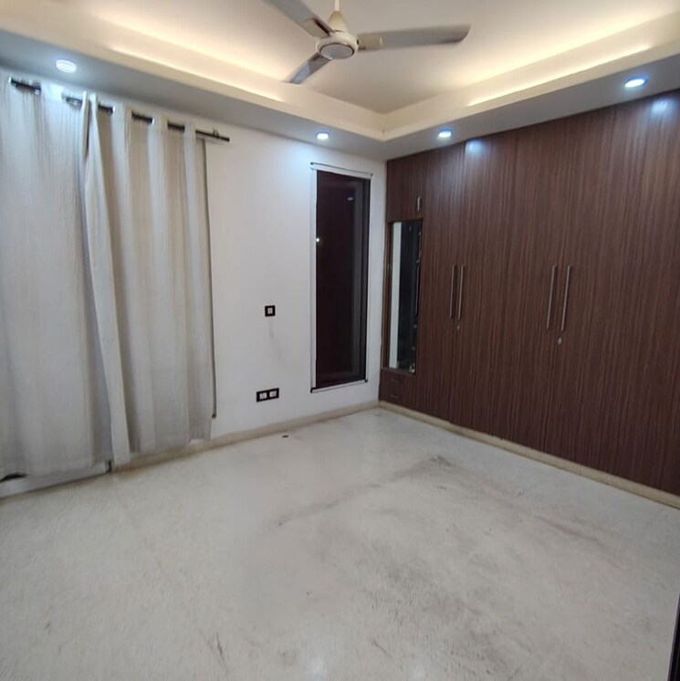 Room, malviya nagar 2.5 Bedroom 900 Sq.Ft. Builder Floor In Malviya Nagar Delhi 9921591