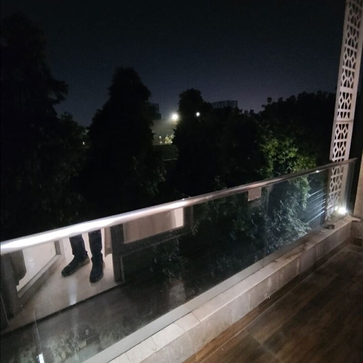 Balcony, malviya nagar 2.5 Bedroom 900 Sq.Ft. Builder Floor In Malviya Nagar Delhi 9921591