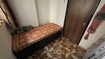 Bedroom in 1.5 BHK Apartment at Dombivli East – for Rent