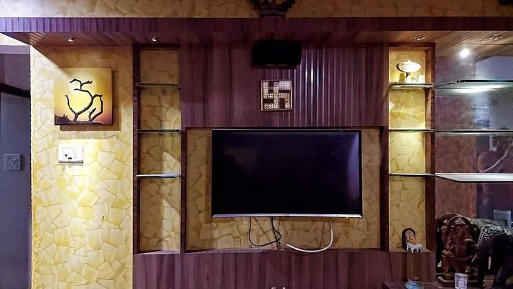 Room, kandivali east Pg For Boys In Kandivali East 9921615