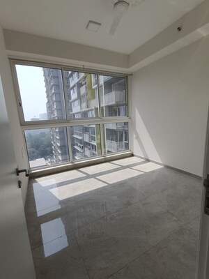 Room in 3 BHK Apartment at Tata Serein, Pokhran Road No Two – for Rent