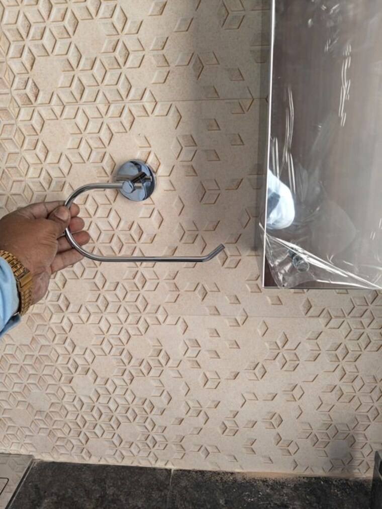 Bathroom, kalpataru-elitus 2 Bedroom 802 Sq.Ft. Apartment In Mulund West Mumbai 9921623