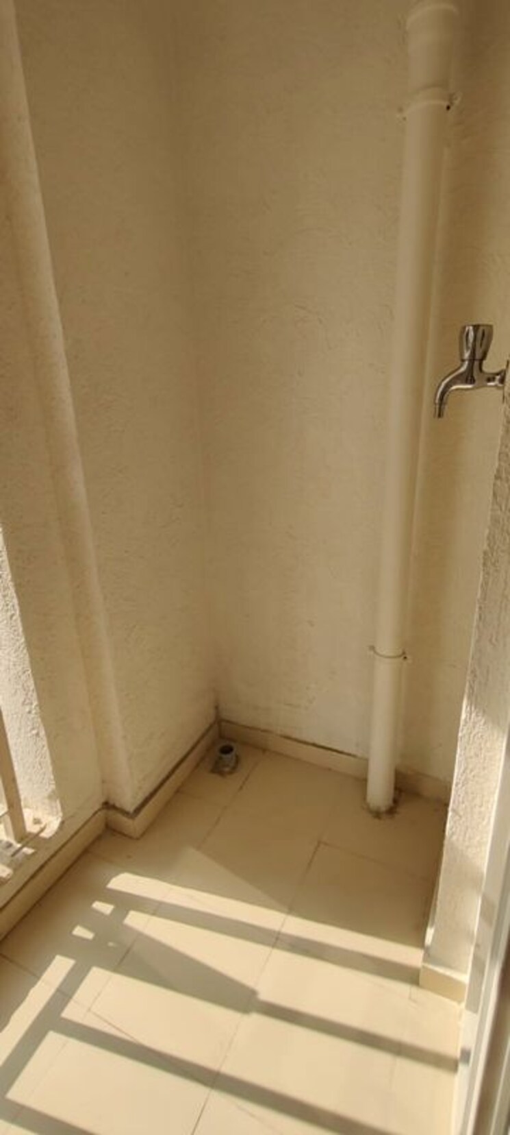 Bathroom, lodha-amara-tower-24-and-25 2 Bedroom 722 Sq.Ft. Apartment In Kolshet Road Thane 9921625