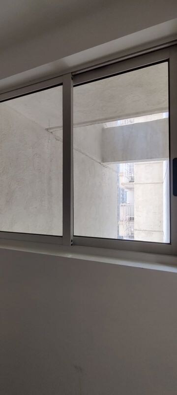 Room in 2 BHK Apartment at Lodha Amara Tower 24 And 25, Kolshet Road – for Sale