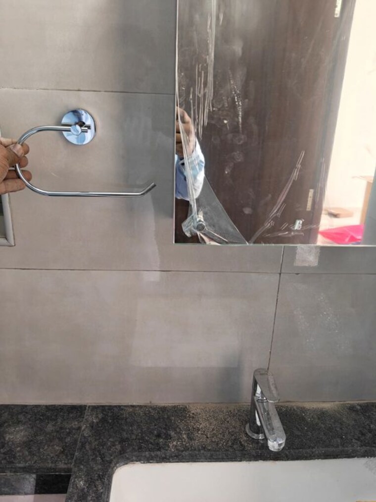 Bathroom, kalpataru-elitus 2 Bedroom 802 Sq.Ft. Apartment In Mulund West Mumbai 9921626