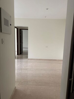 Room in 2 BHK Apartment at Kalpataru Elitus, Mulund West – for Sale