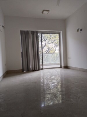 Room in 2 BHK Apartment at Aurora Tower, Camp – for Rent